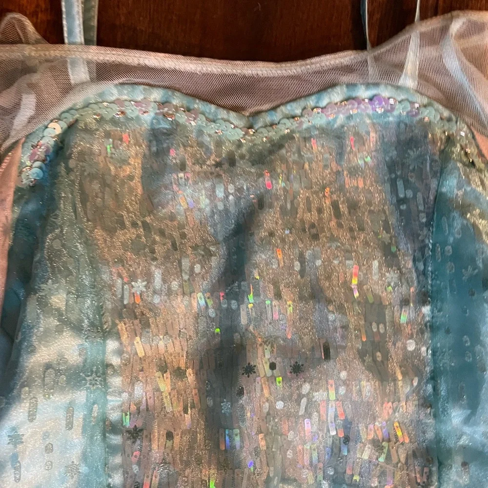 Official DISNEY Authentic Elsa Dress Kids 9/10 - Picture 4 of 10